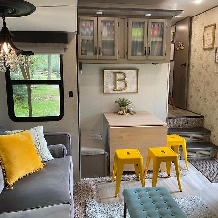 Cozy Rv Experience W/Pool+Spa Near Lake Conroe Willis Eksteriør billede