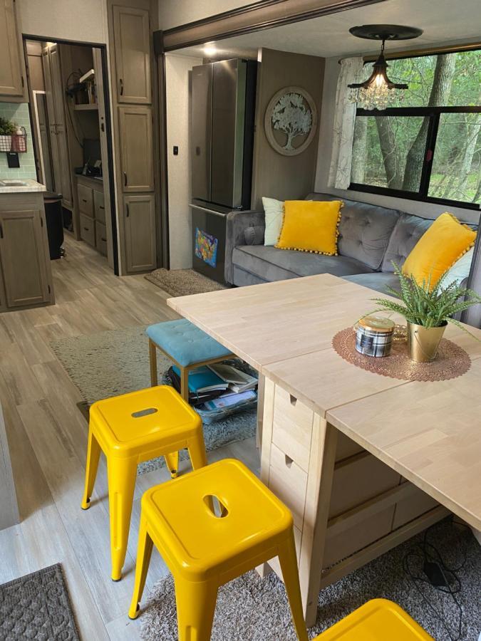 Cozy Rv Experience W/Pool+Spa Near Lake Conroe Willis Eksteriør billede
