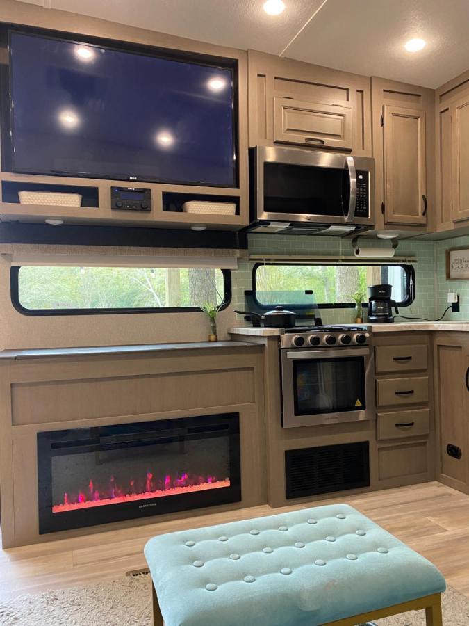 Cozy Rv Experience W/Pool+Spa Near Lake Conroe Willis Eksteriør billede